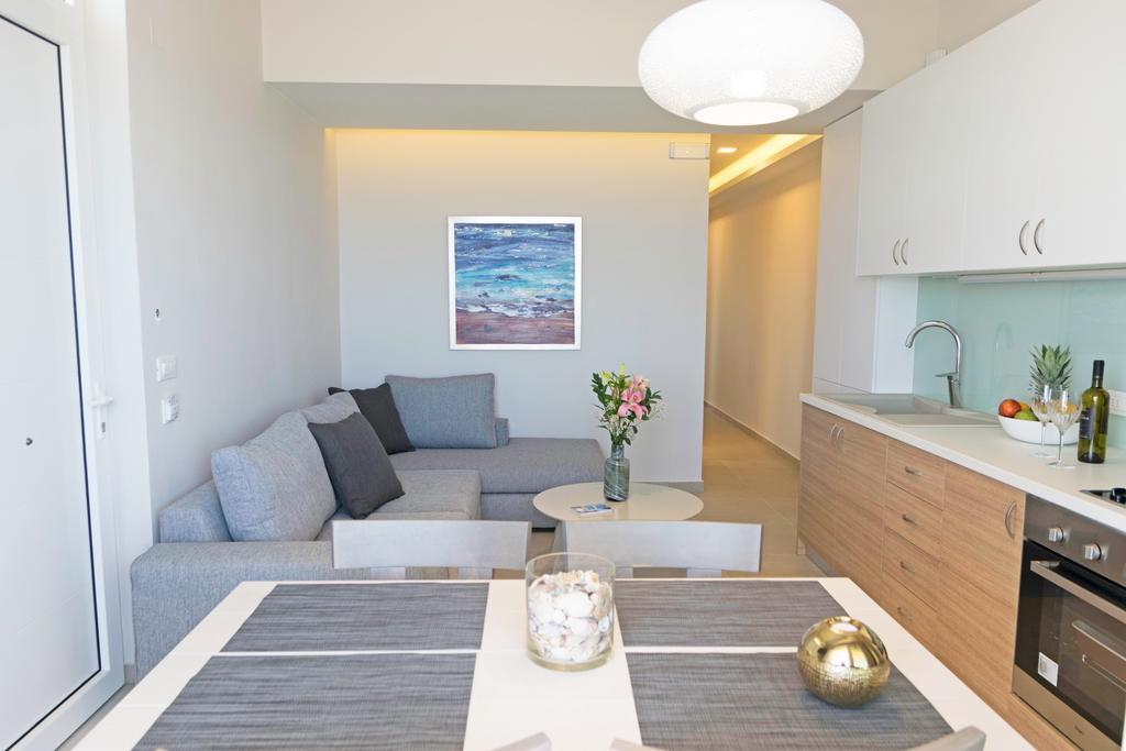 Sonja Beachfront Apartments كاتو ذاراتسو المظهر الخارجي الصورة